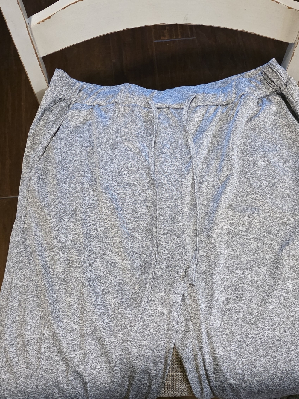 Women’s Gray Lounge Jogger Pants Size Small Elastic Waist Drawstring Casual Comf